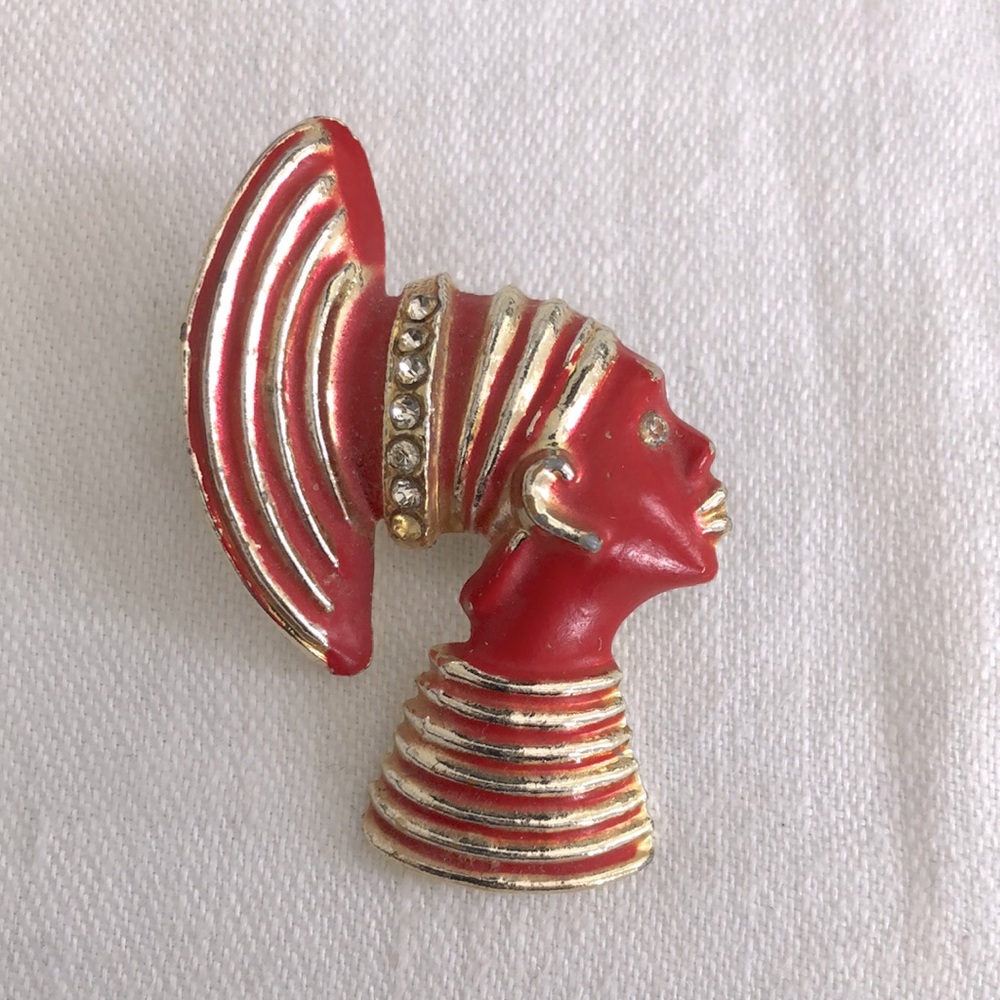 Vintage 50’s Egyptian/ African motif Brooch